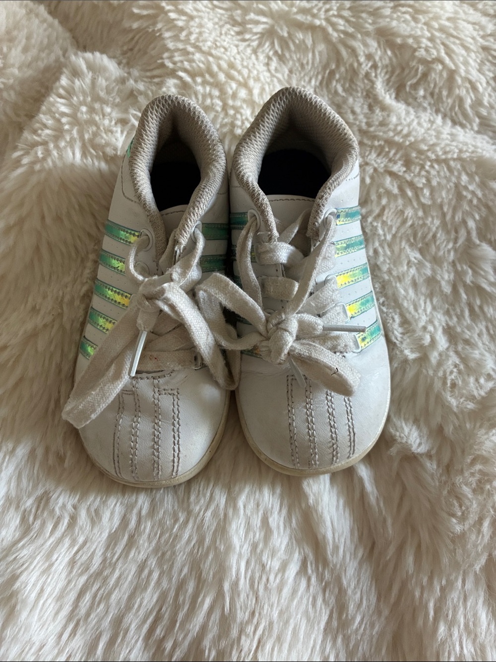 K-Swiss White Sneakers with Iridescent Green Stripes